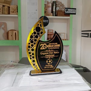 Black-and-Gold-Achievement-Flame Vector File