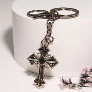 1pc Rhinestone Cross Metal Keychain Pendant, Versatile Accessory Car Accessories Bag Charm School Cute Goth Y2k