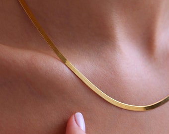 Gold Herringbone Chain Necklace, Elegant Snake Layering Style