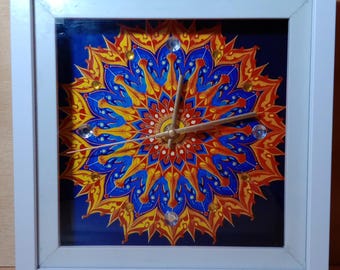 LED Wall Clock with Mandala 04 or Abstract Art | Remote-Controlled Light-Up Clock | USB or Battery Powered | 23x23 cm | Home Decor Gift