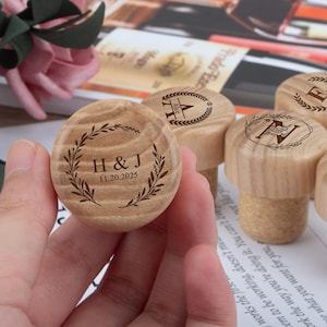 Engraved Wine Corks, Custom Wedding Wine Corks, Wedding Wine Stoppers, Bridal Shower Favors, Bottle Stopper, Wedding Guest Favors