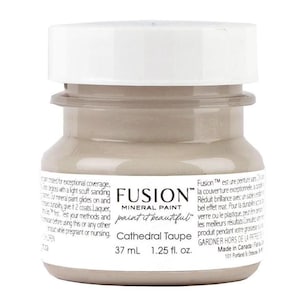 Cathedral Taupe Fusion ミネラルテスターサイズ、37 mL、フェニックス小売店、1～2 日で発送！