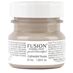 Cathedral Taupe Fusion ミネラルテスターサイズ、37 mL、フェニックス小売店、1～2 日で発送！