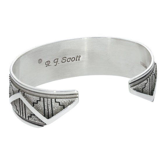 172 Grams Yes Solid Sterling Vintage Navajo Number 8 Turquoise Native American Jewelry Silver Bracelet 172 Grams Yes Solid Sterling Vintage Navajo Number 8 Turquoise Native American Jewelry Silver Bracelet