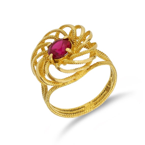 18K Yellow Gold Ruby Milgrain Swirl Vintage Ring
