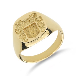 14K Yellow Gold Mens Family Crest Signet Ring