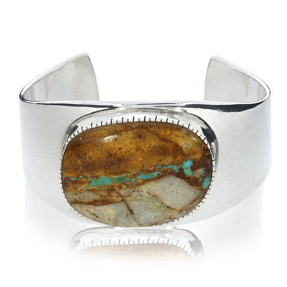 Tremendous Native American Navajo Turquoise Sterling Silver Bracelet Signed J. Piaso, Jr. Tremendous Native American Navajo Turquoise Sterling Silver Bracelet Signed J. Piaso, Jr.