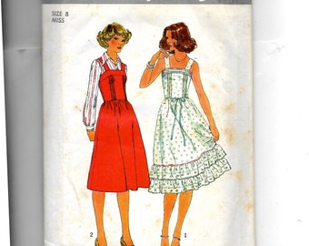 Simplicity Misses' Dress or Jumper  Pattern 8015