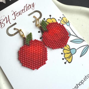Apples - handmade beaded earrings