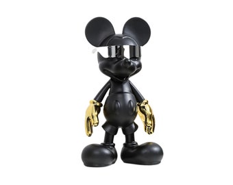 Mickey Mouse sculpture Pop art.