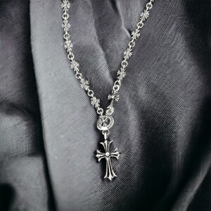 Chrome Style Necklace Silver Plated Gothic Chain with Cross Design, Unique Cross-Inspired Chrome Jewelry immagine 8