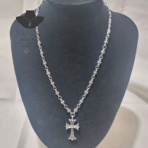 Collier style chrome Chaîne gothique plaquée argent avec motif croix, bijoux chromés uniques inspirés de la croix image 2