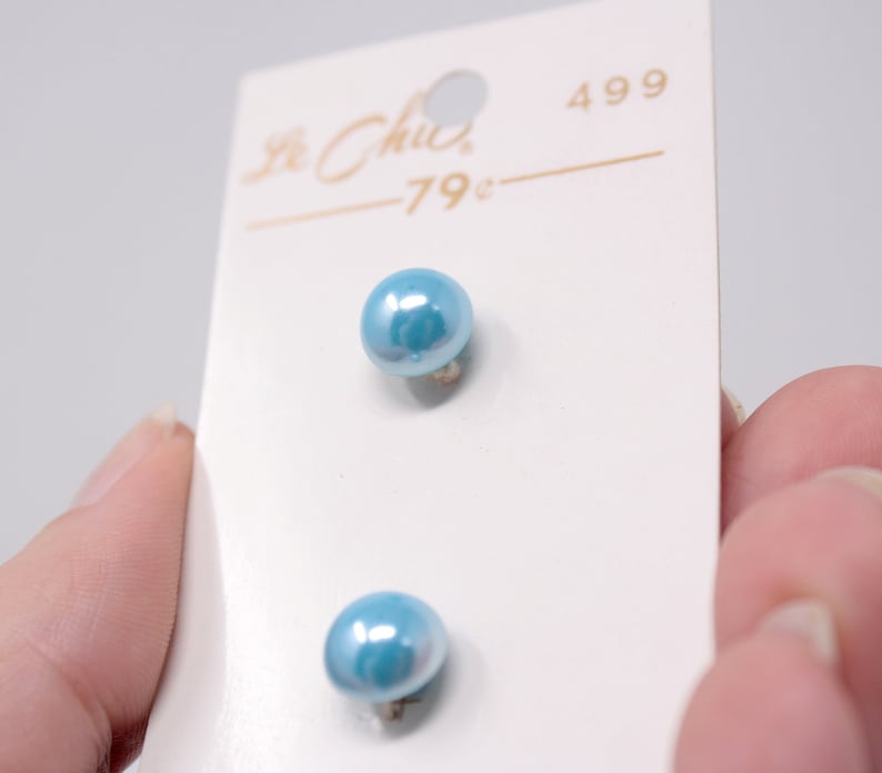 Vintage La Chic 3 Pack Blue Pearl Shank Buttons 499 Vintage Sewing, Retro Sewing image 1