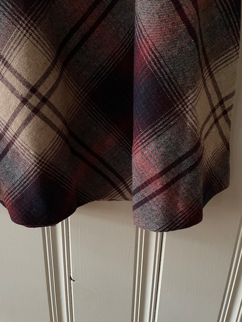 Vintage Wool Skirt-Plaid Wool Blend-Plums and Maroons immagine 2