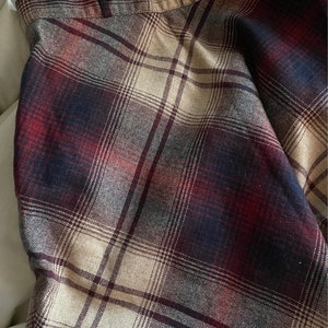 Vintage Wool Skirt-Plaid Wool Blend-Plums and Maroons immagine 6