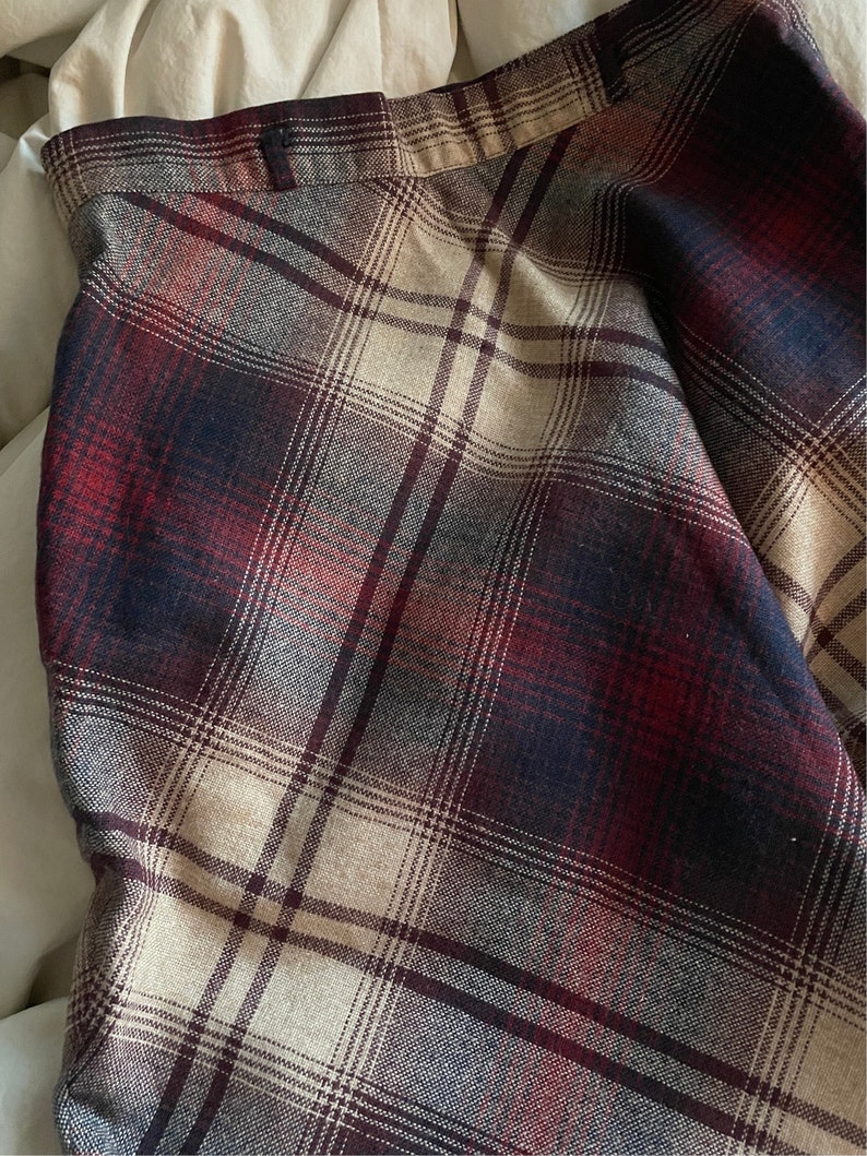 Vintage Wool Skirt-Plaid Wool Blend-Plums and Maroons immagine 6