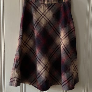 Vintage Wool Skirt-Plaid Wool Blend-Plums and Maroons immagine 1