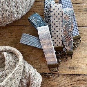 Llavero de pulsera personalizable - El blues y la felicidad - 7 opciones