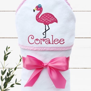 Personalized Hooded Towel for Baby Girl, Monogrammed Gift for Baby, Shower Gift Girl, Flamingo Baby Girl Beach Towel, Baby Towel Personalize image 3