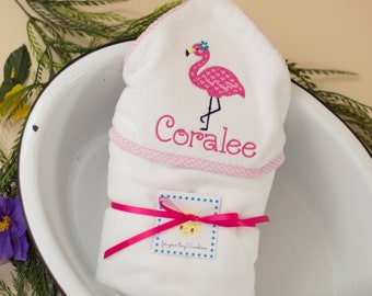 Personalized Hooded Towel for Baby Girl, Monogrammed Gift for Baby, Shower Gift Girl, Flamingo Baby Girl Beach Towel, Baby Towel Personalize