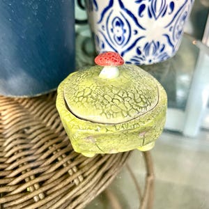 Handmade OAK Ceramic Green Lidded Dish with Mushroom - Cute Nature Gift - Cottagecore Salt Pot