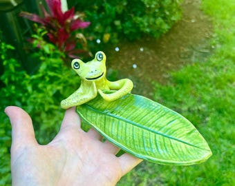 Ceramic Frog Trinket Dish: Handmade Pottery Frog with Leaf