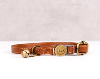 Vintage leather bell cat collar with name | Personalized leather cat collar | Engraved leather cat collar | Kitten collar | Cat dad gift