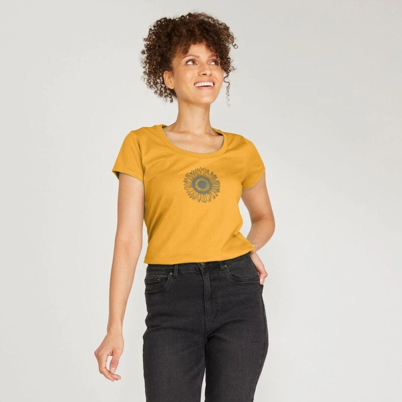 7695 Yellow Scoop Neck T-Shirt