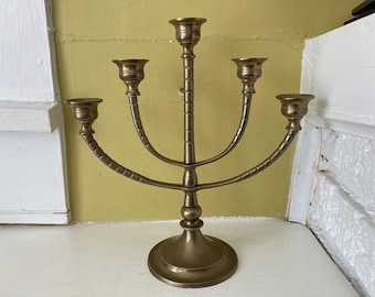 Candelabro de sábado de latón / Portavelas de cinco luces / Menorá / Judaica / Hannukah / Portavelas