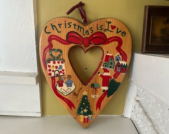 1997 Wood Christmas is Love Wreath Hanger Picture Plaque Heart Shape