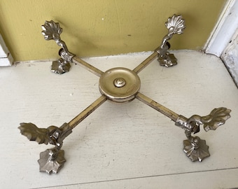 Adjustable Silver Trivet / Ornate Feet Display Stand Dish Holder / Kitchen Table Setting Collectible