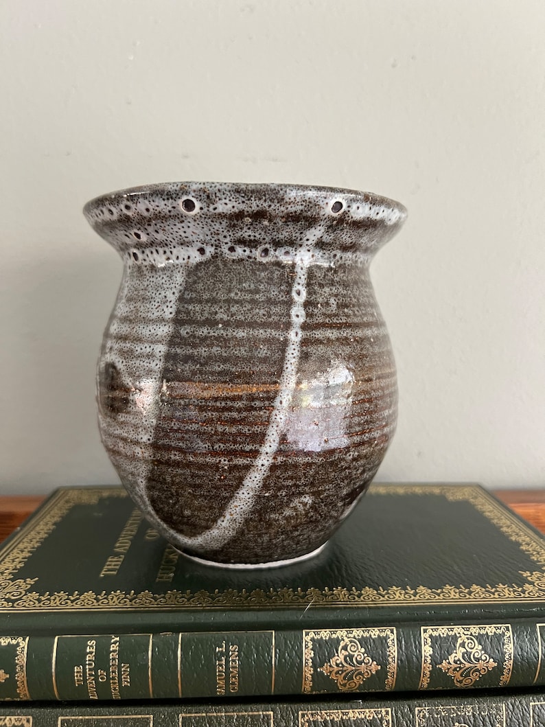 Vintaged Signed Studio Art Pottery Vase 4.25 - Etsy