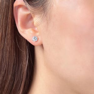Classic Diamond Stud Earrings Minimalist Round Diamond Solitaire Earrings Moissanite Diamond Stud  Earrings For Women Valentine Gift For Her