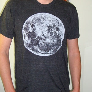 Blue Moon guys trac T Shirt image 3