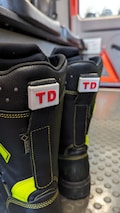 Boot marking, boot tag, finding your duty boots product logo