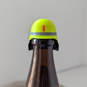 Feuerwehrhelm mit Kommandant - roter Balken