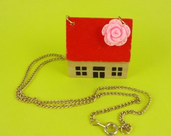 House Necklace - vintage wooden toy house with red roof and pink flower, home sweet home, retro cute kitsch, cottage chic, granny chic fun!