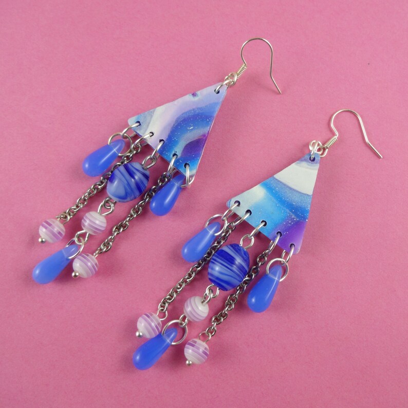 Nueva. Un par de azul//blanco jaspeado Gancho Gancho Pendientes de gota de perla de cristal