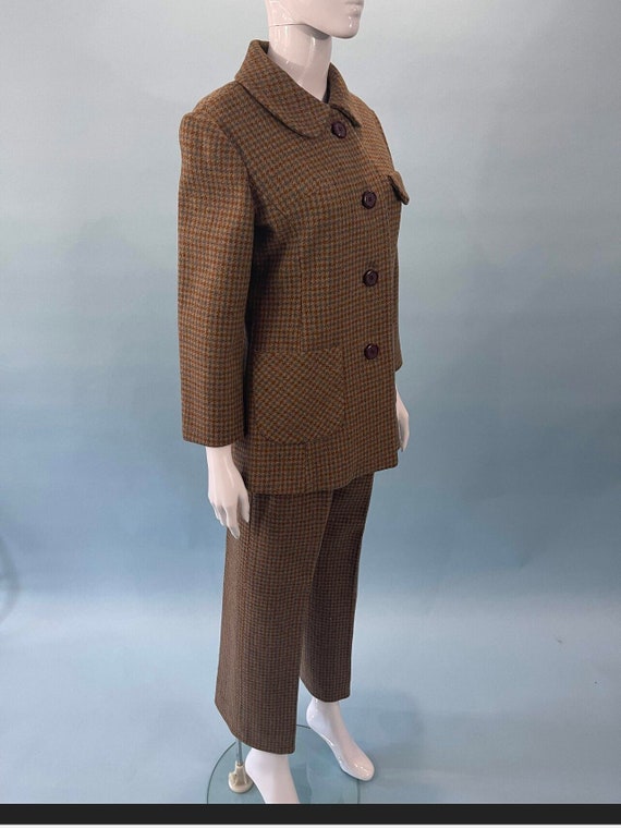 1960’s two piece brown pants suit with pockets det