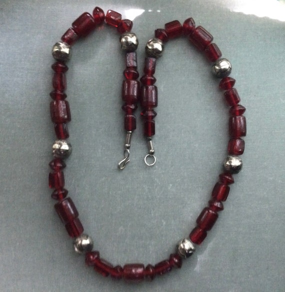 Vintage Large Chunky Red&Silver Colour Beaded Neck