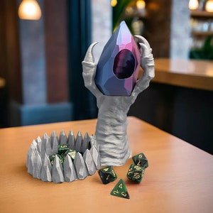 Claw of Fate Dice Tower, Dungeons and Dragons Gifts, TTRPG Dice Roller for Dungeon Master, DND Player Gift, 3D printing DND Gift