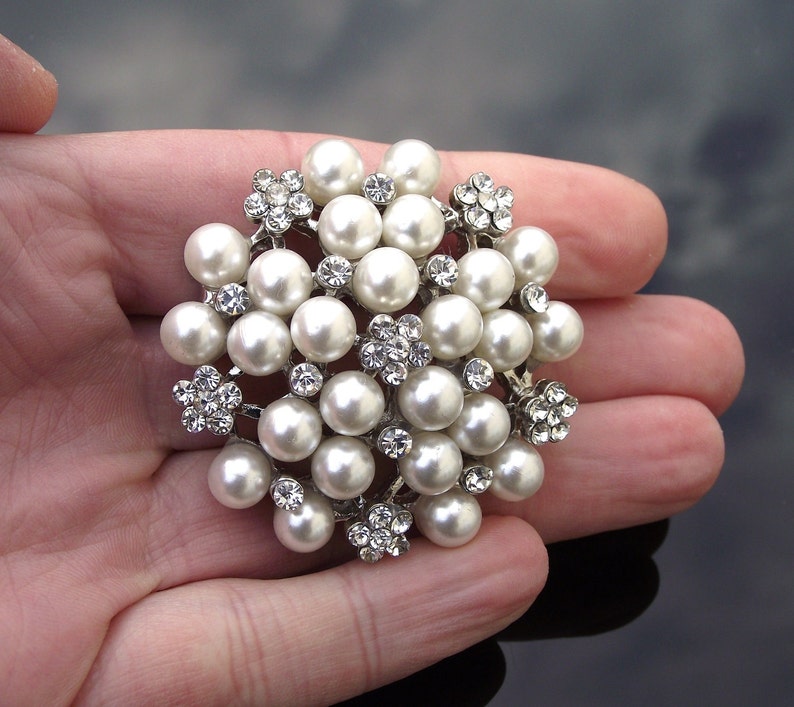 White Pearl Cluster Brooch Vintage Style Pearl Brooch Pin