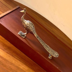 gold brass peacock door handle luxury animal hardware handmade artistic bird pull solid brass sculpture elegant entry decor polished gold