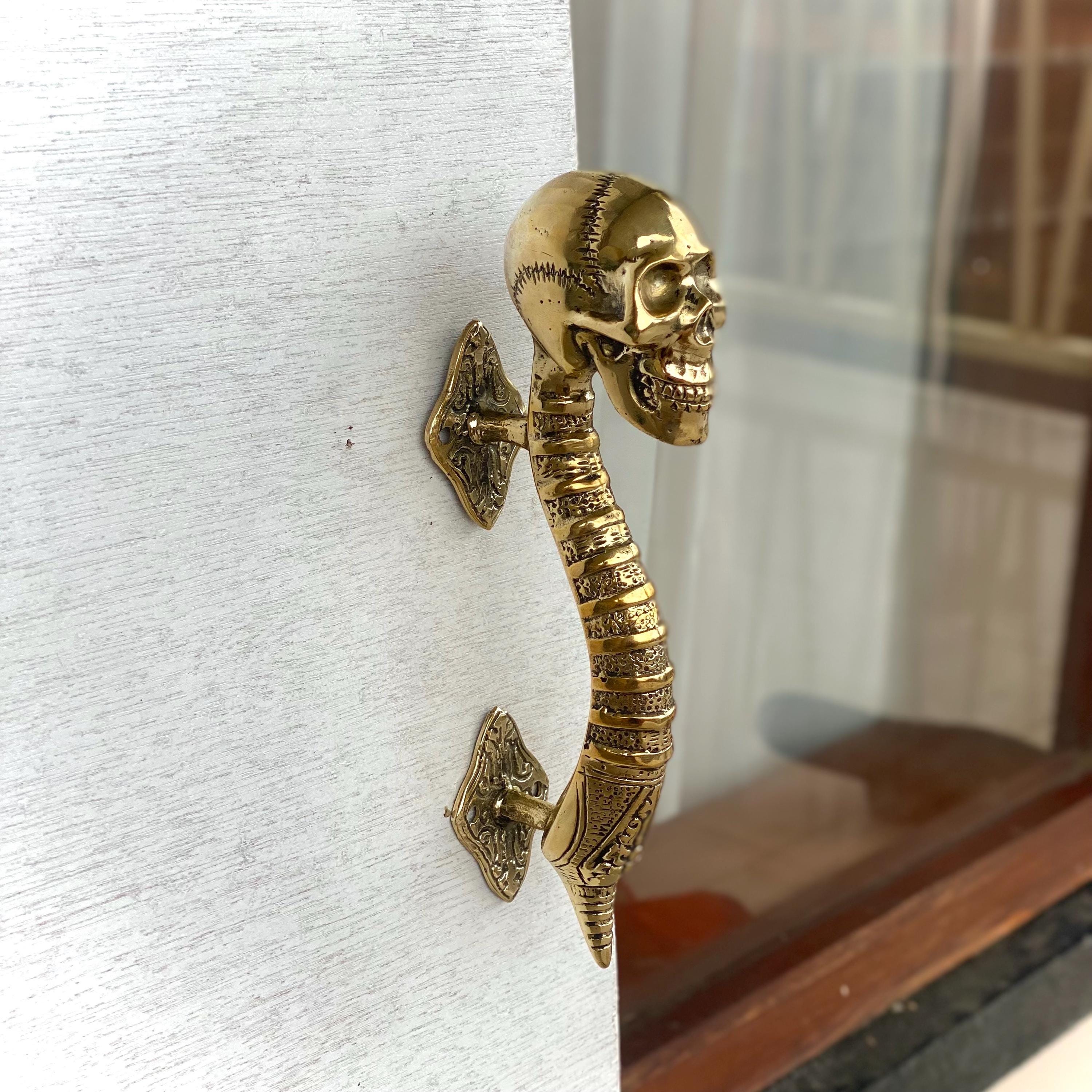 Macabre Skull Door Handle – Gothic Bronze Skeleton Door Pull for