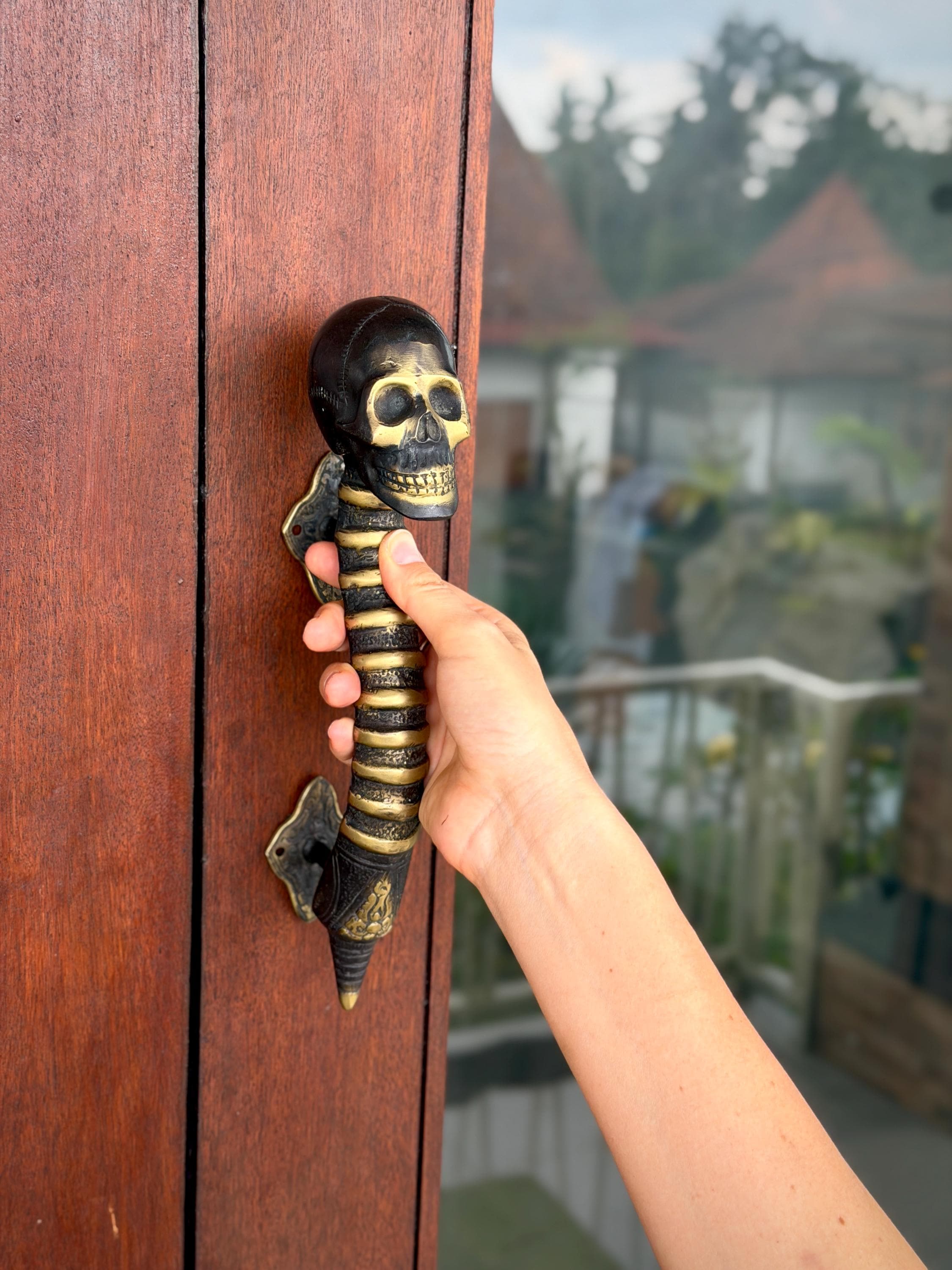 Gothic Skull Door Handle Skeleton Door Pull Haunted House Decor