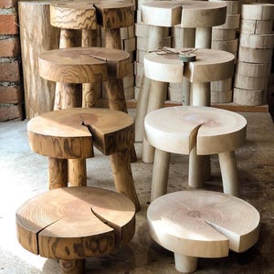 Multifunktionaler Eco Holzständer in 4 Größen Klares & Braunes Holz, handgemachter runder Pflanzenhocker, Scandy Mini Stuhl, kleiner Tisch, Massivholzständer