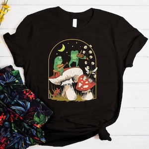 Frog Mushroom Shirt, Mushroom Shirt, Frog Shirt, Mushroom Tee, Aesthetic Mushroom,Frog Tee,Goblincore Shirt,Frog And Toad Shirt,Gift For Dad