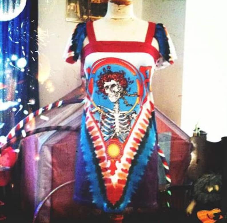 grateful dead bertha board shorts