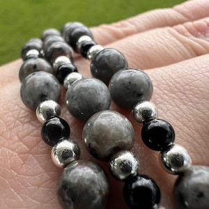 UV Reactive Yooperlite & Black Obsidian Bracelet | Glow Under UV Light | Witchy Protection Crystal Jewelry