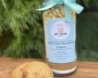 White Chocolate Macadamia Cookie Mix In A Jar | DIY Baking Gift Set for Kids